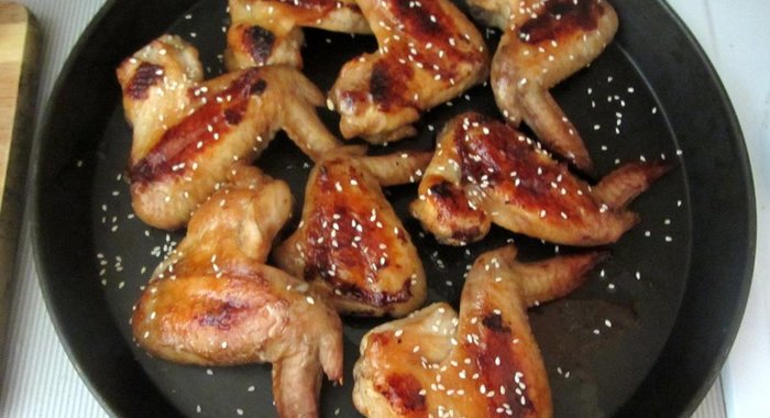 Куриные крылья в соусе терияки