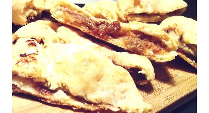 Простой рулет с яблоками