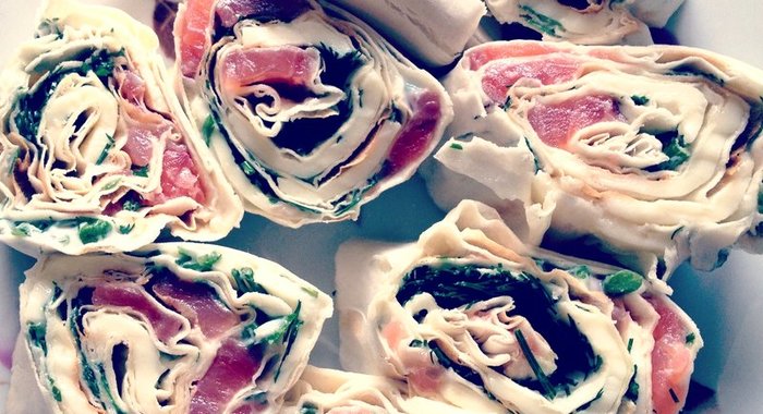 Рулеты из лаваша с семгой