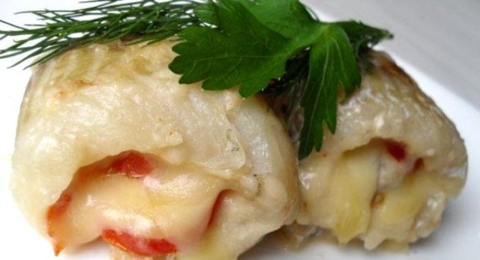 Рулетики из рыбы с сыром