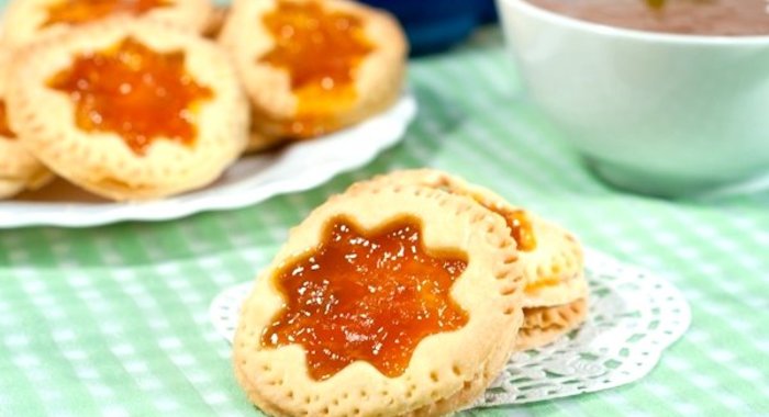 Песочное печенье с джемом