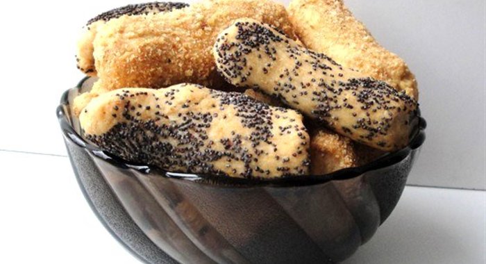 Чесночное печенье с соевым соусом