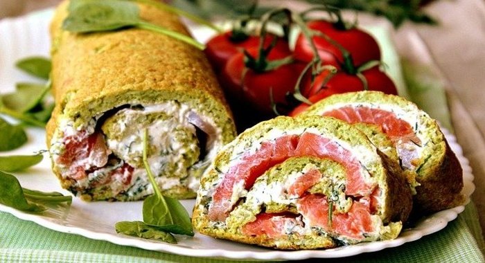 Рулет из брокколи с форелью