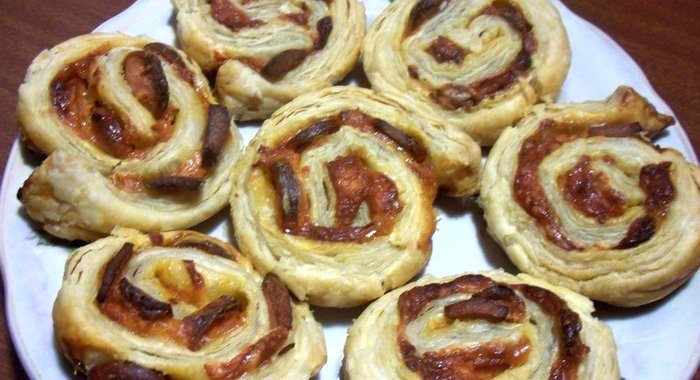 Пицца в виде рулета