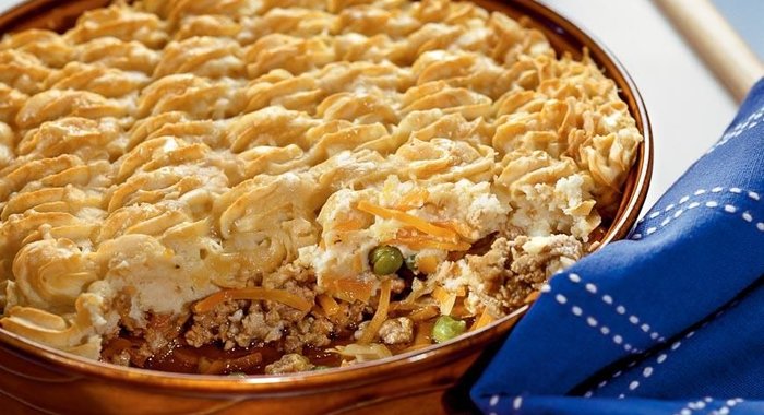 Пастуший пирог (shepherds pie), запеканка из картофеля и бараньего фарша
