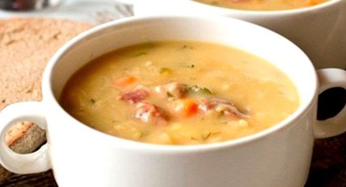 Гороховый суп с копчеными рёбрышками