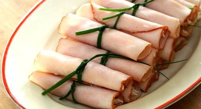 Рулетики из ветчины с грибами