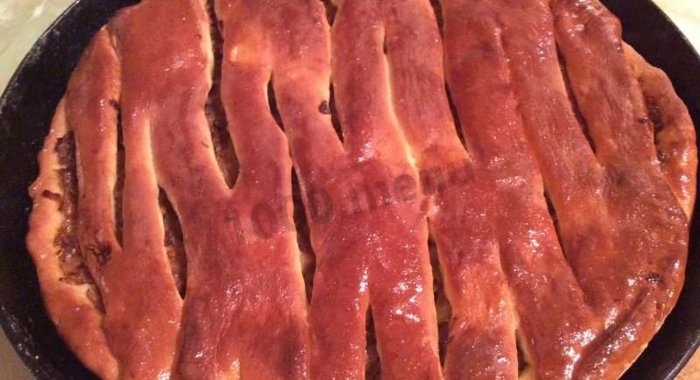 Пирог с жареной капустой