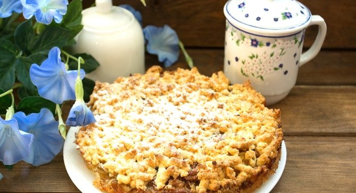 Тёртый пирог с яблоками