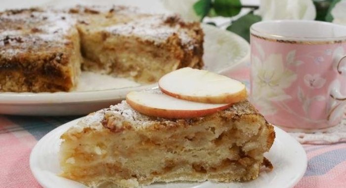 Болгарский яблочный пирог