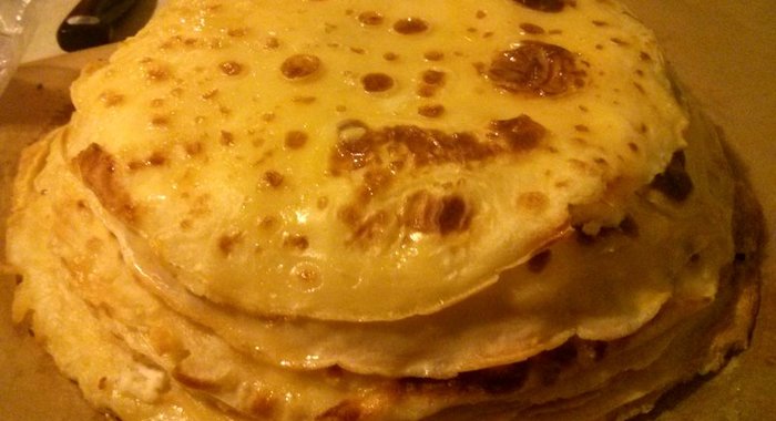 Блинный пирог с творогом и сгущенным молоком