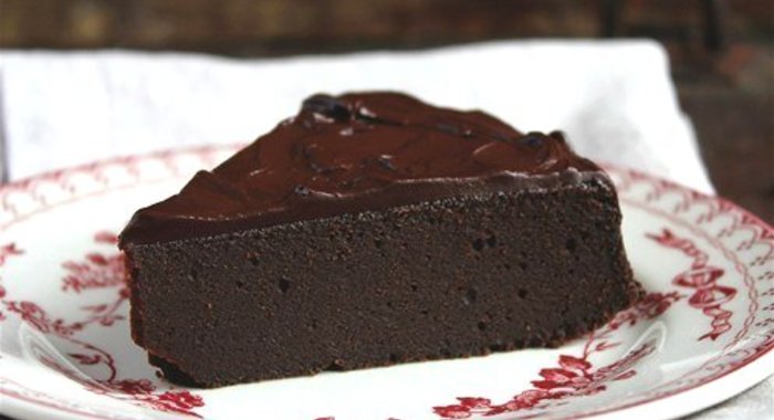 Шоколадный пирог с ганашем