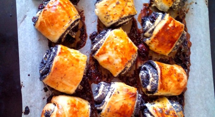 Булочки с маком