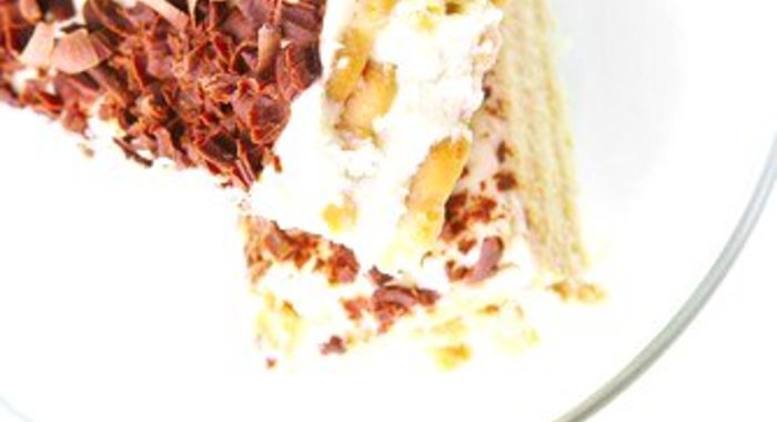 Йогуртовый торт с миндалем