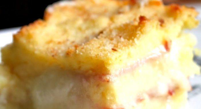 Пирог с моцареллой и ветчиной