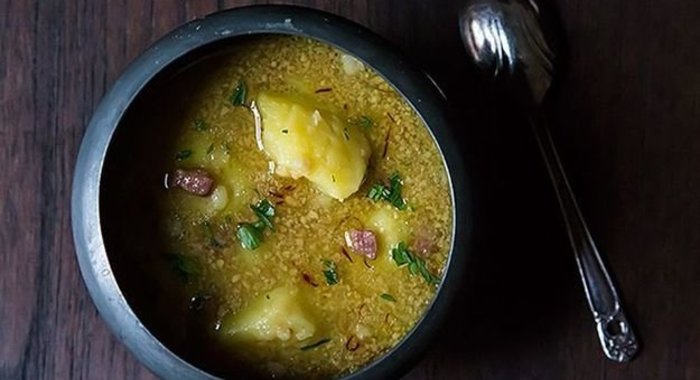 Картофельный суп с миндалем