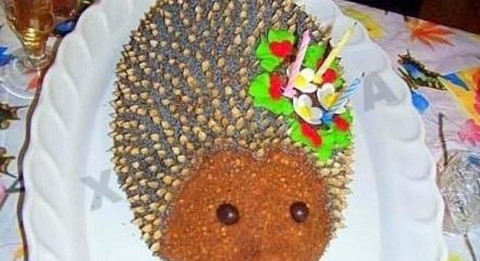 Торт Ежик без выпечки с печеньем