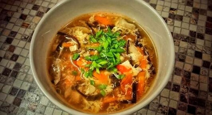 Китайский кисло-острый суп с тофу