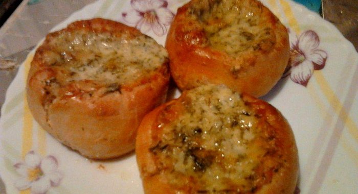 Чесночные корзиночки с сыром