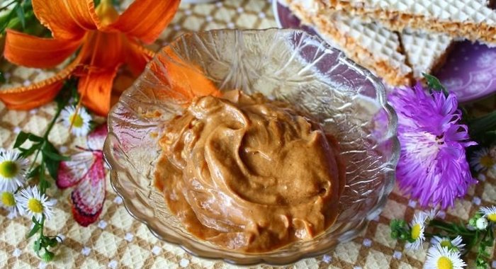 Крем для торта из вареной сгущенки