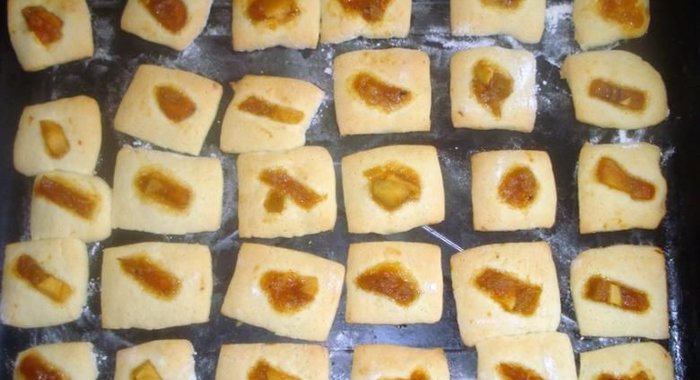 Песочное печенье с вареньем