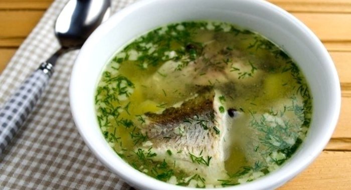 Уха с карасями