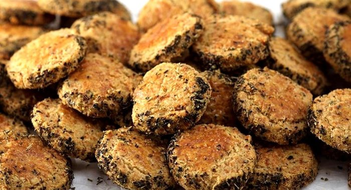 Печенье с пармезаном и прованскими травами