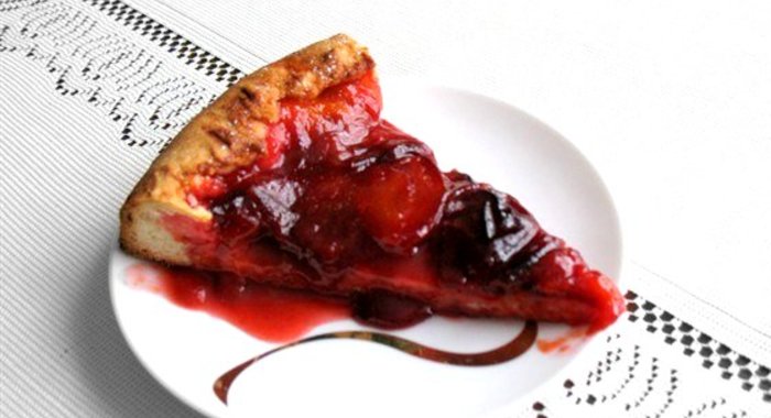 Сливовый песочный пирог