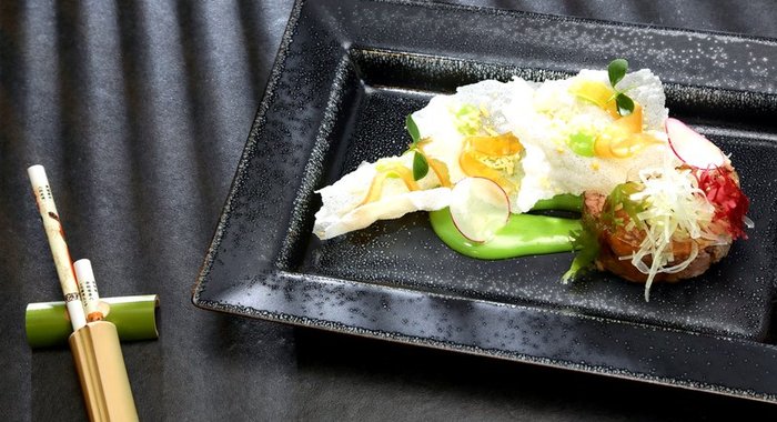 Печень трески с соусом васаби