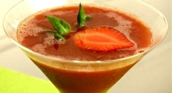 Клубничный коктейль с горячим шоколадом