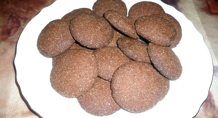 Постное шоколадно-клубничное печенье