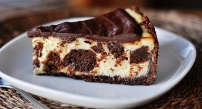 Брауни со сливочной сырной начинкой