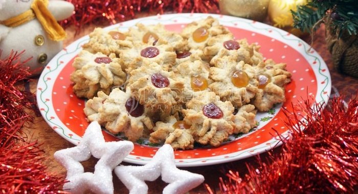 Новогоднее ореховое курабье