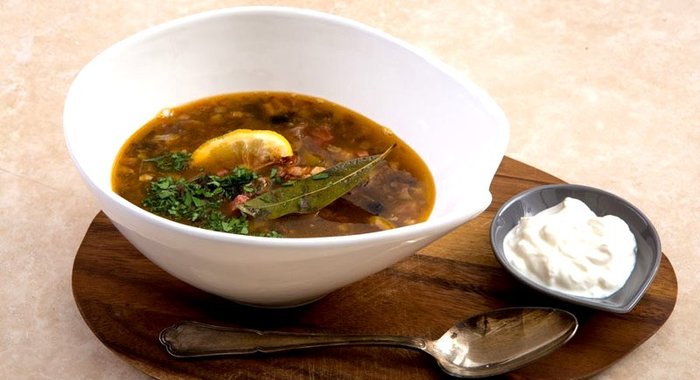 Солянка с оливками