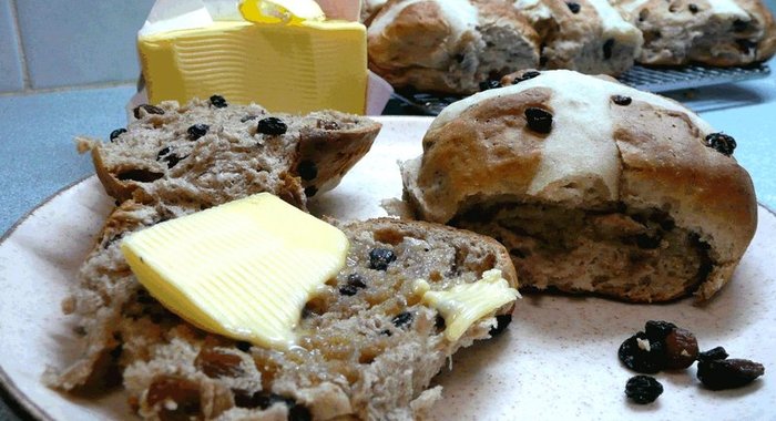 Булочки на Пасху