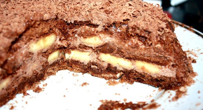 Шоколадно-банановый торт из пряников