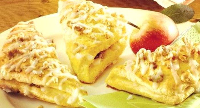 Конвертики с яблоками и грецкими орехами