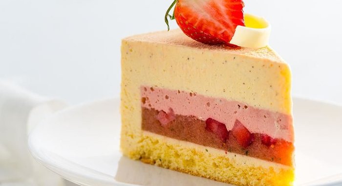 Торт Клубника-базилик-ваниль