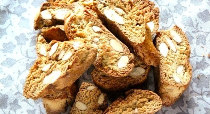 Печенье кантуччи с миндалем