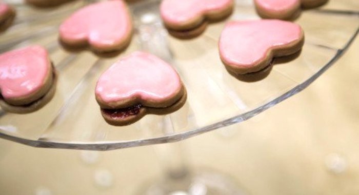 Глазированные малиновые сердца