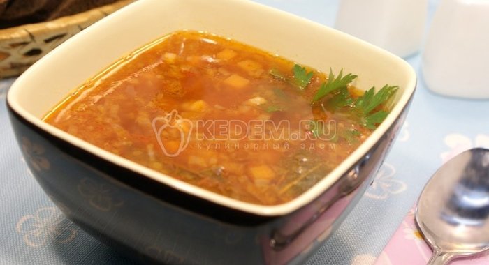 Сырный пирог с грушами и изюмом