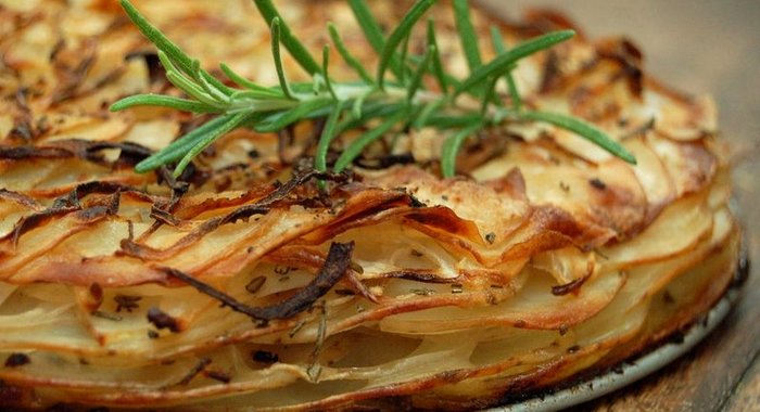 Слоеный пирог с картошкой