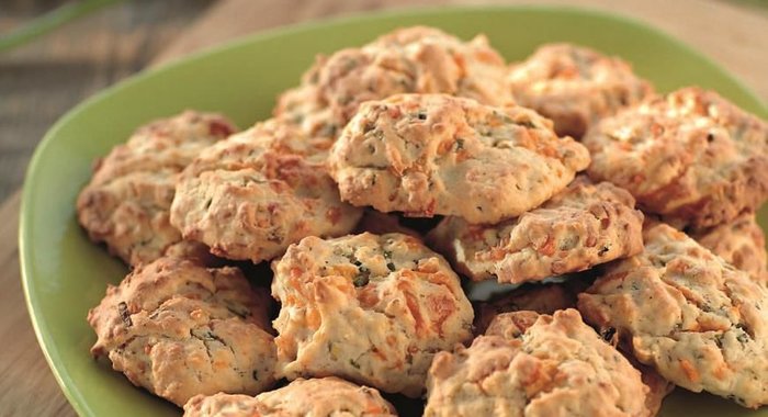 Печенье с зеленым луком