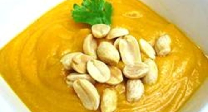 Африканский суп со сладким картофелем и арахисом