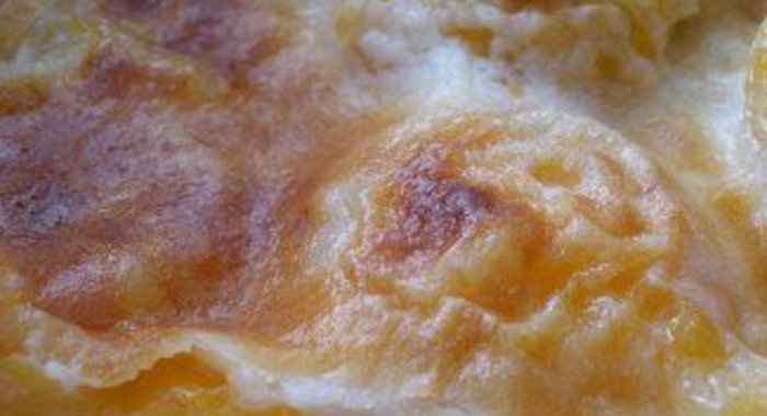 Пирог с абрикосами в креме