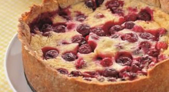 Пирог с ягодами на творожном тесте