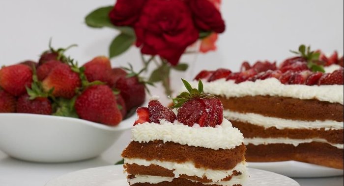 Торт Сезонная клубничка