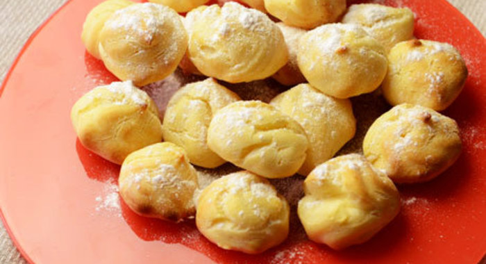 Профитроли с творожным кремом