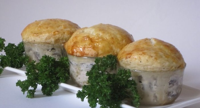 Мини-пироги с курицей