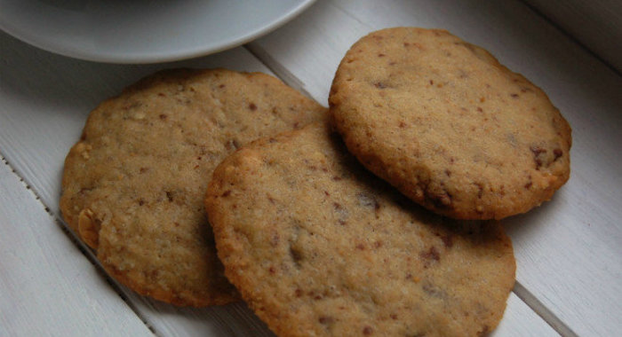 Печенье с орехами и шоколадом